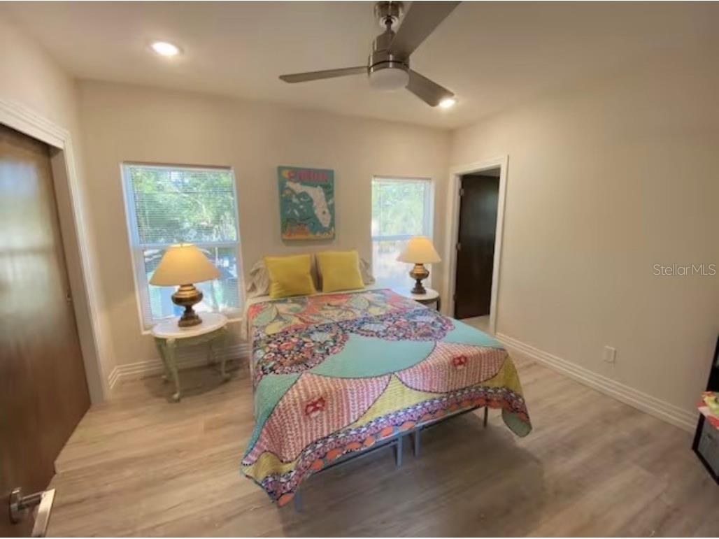 2637 Bayside Drive S Saint Petersburg FL 33705 TB8405937 image37