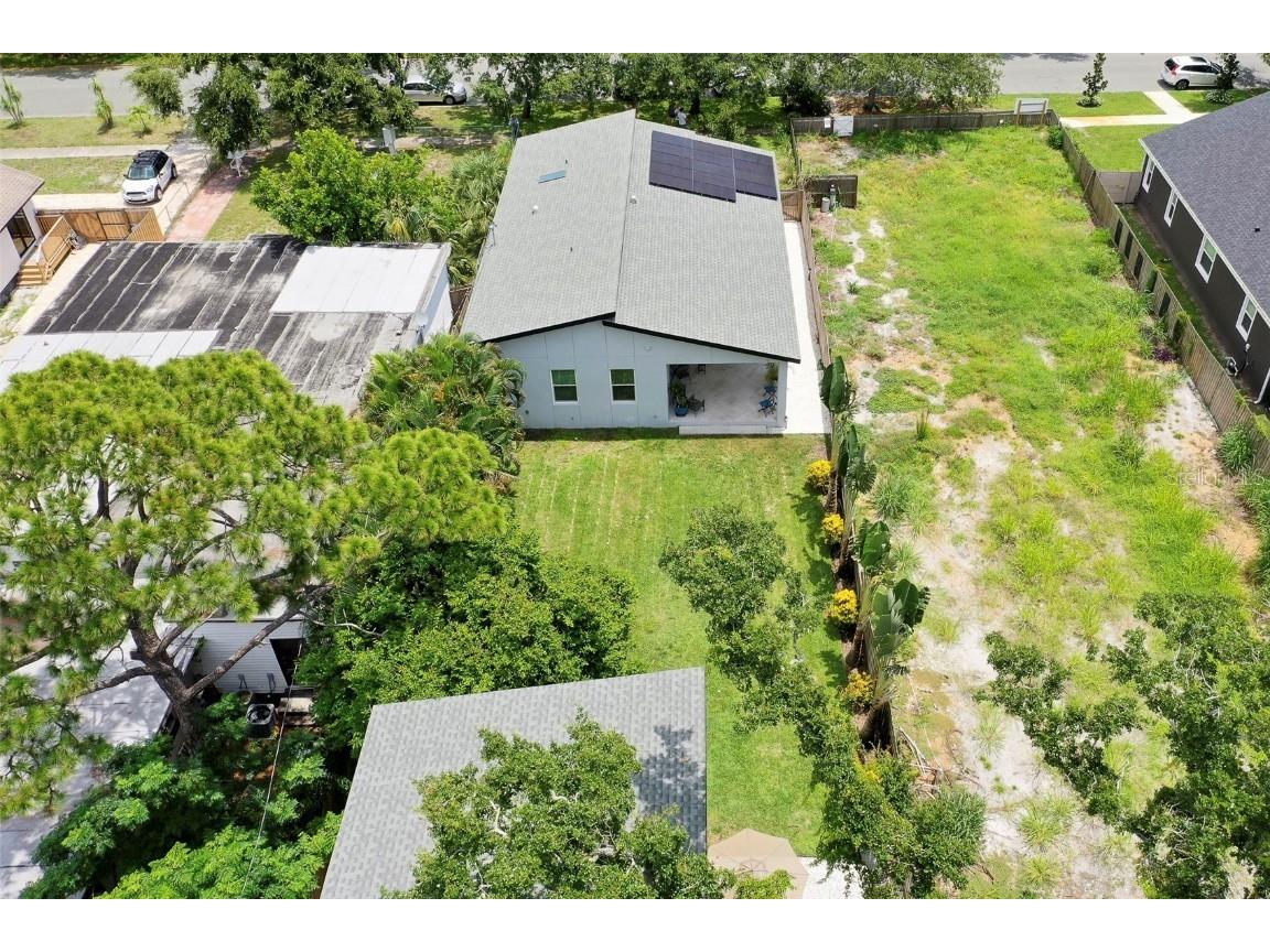 2637 Bayside Drive S Saint Petersburg FL 33705 TB8405937 image40