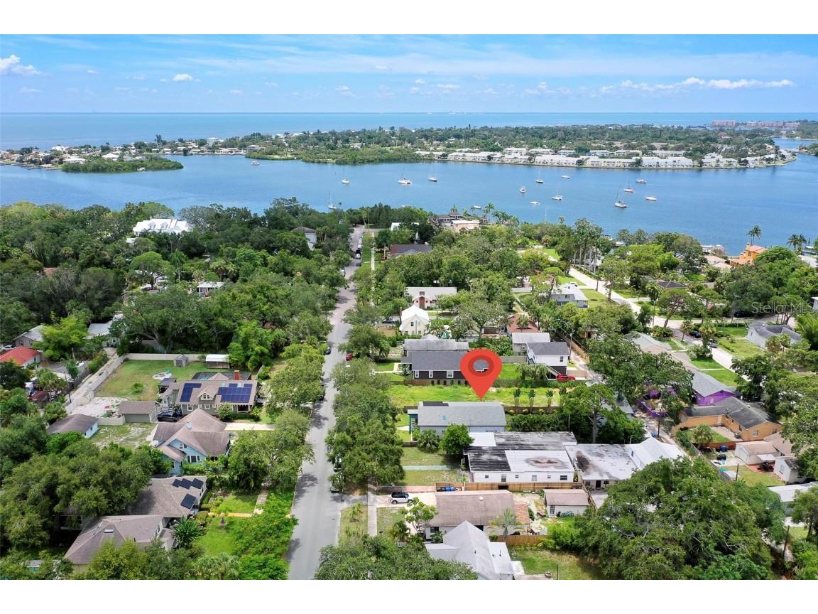 2637 Bayside Drive S Saint Petersburg FL 33705 TB8405937 image42