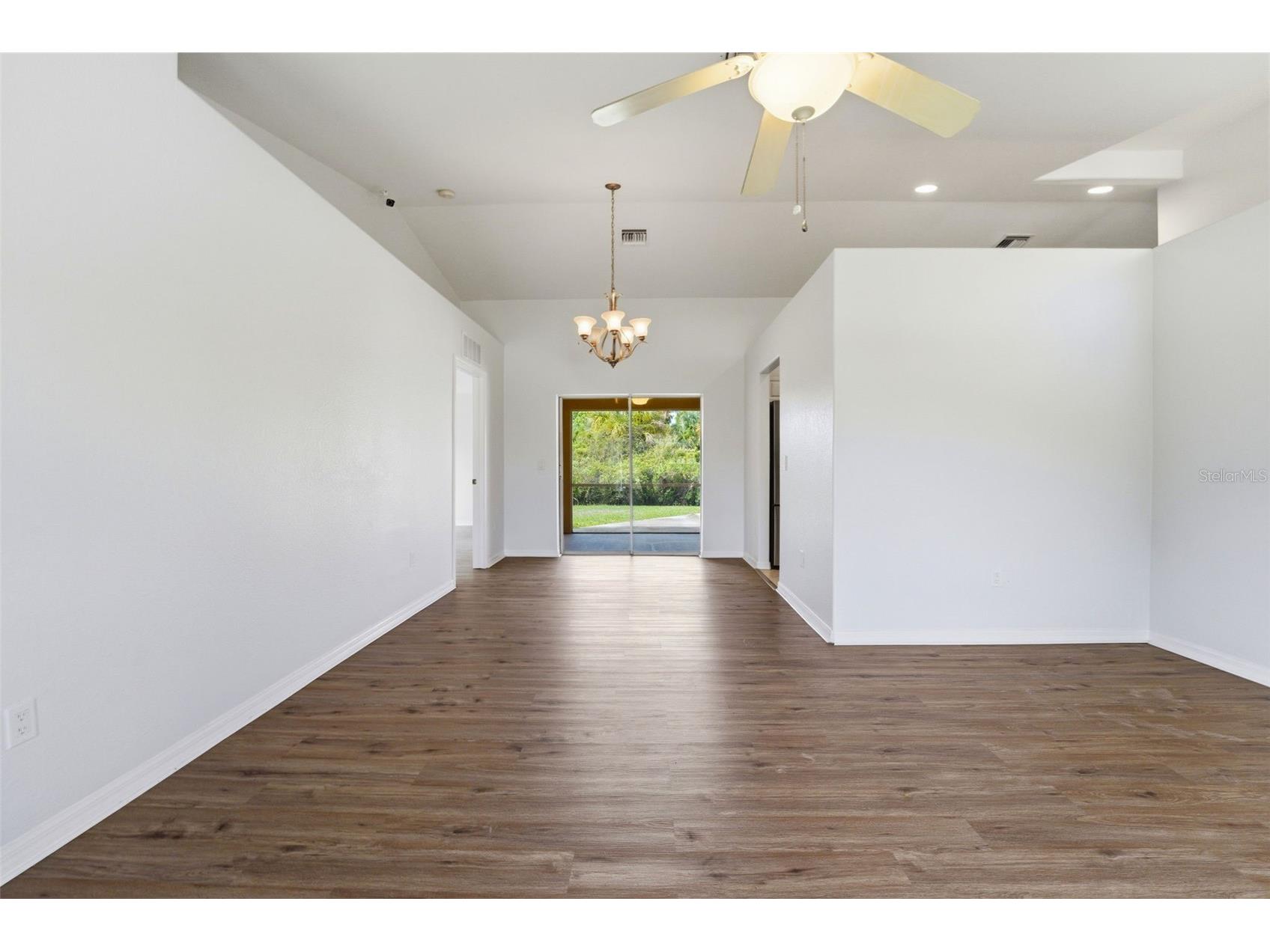 2637 Courtland Avenue North Port FL 34286 N6143751 image7