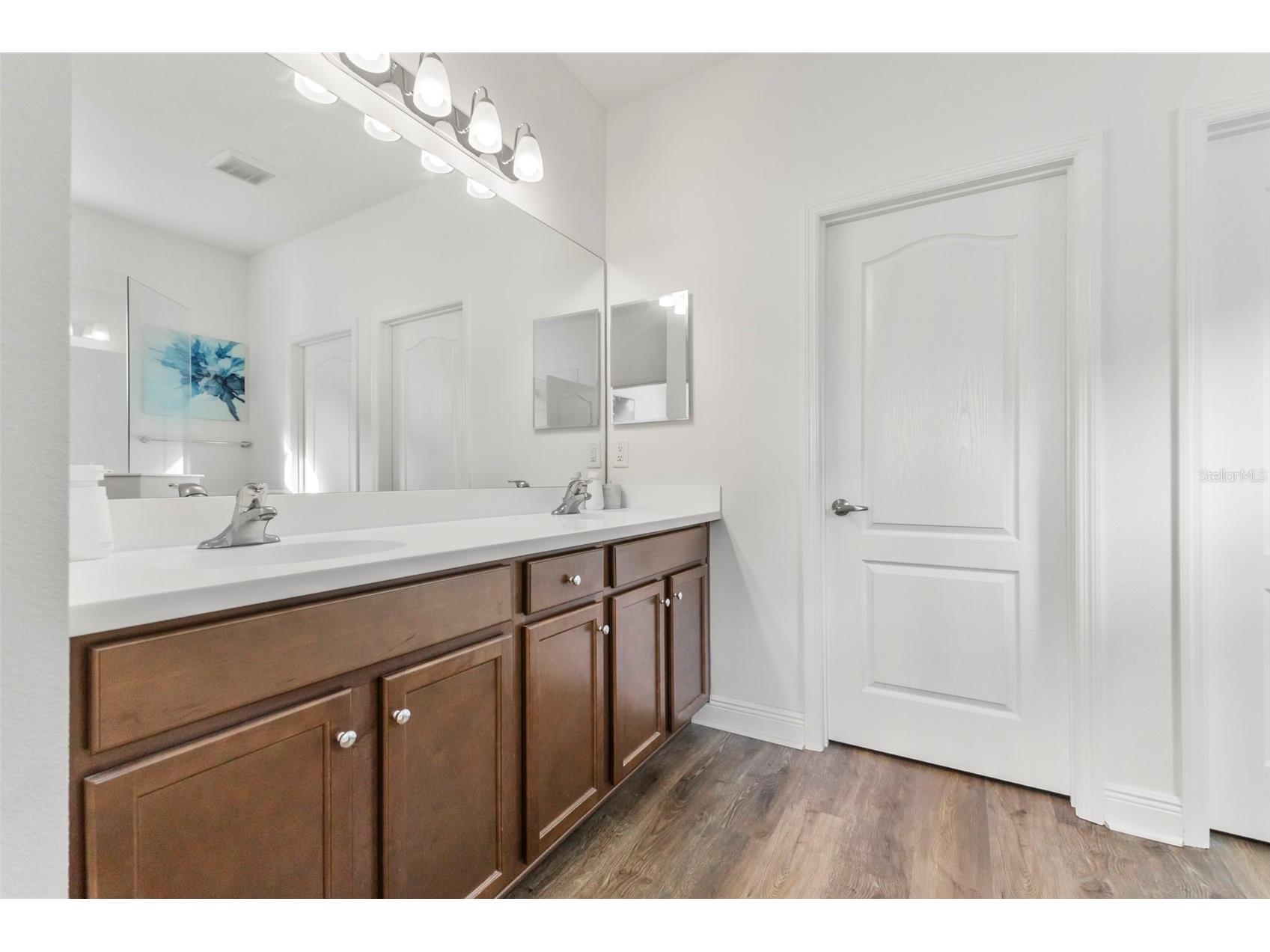 2637 Star Apple Way Sarasota FL 34240 A4675339 image16