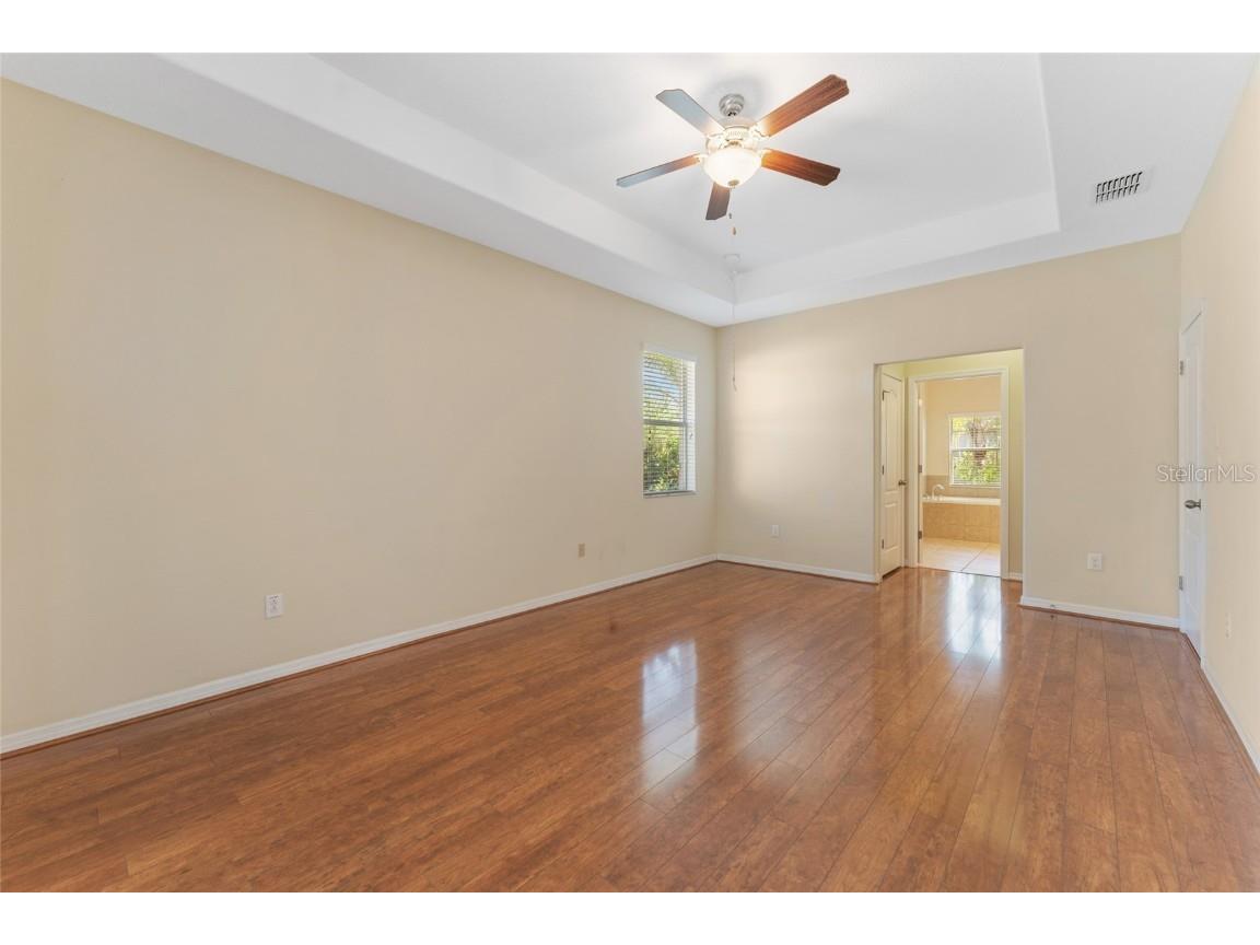 2637 Yukon Cliff Drive Ruskin FL 33570 TB8386017 image11