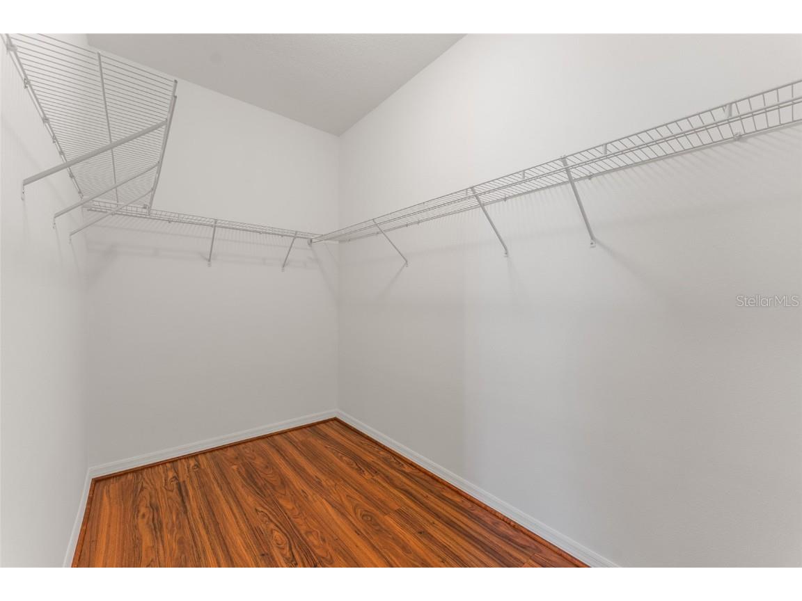 2637 Yukon Cliff Drive Ruskin FL 33570 TB8386017 image14