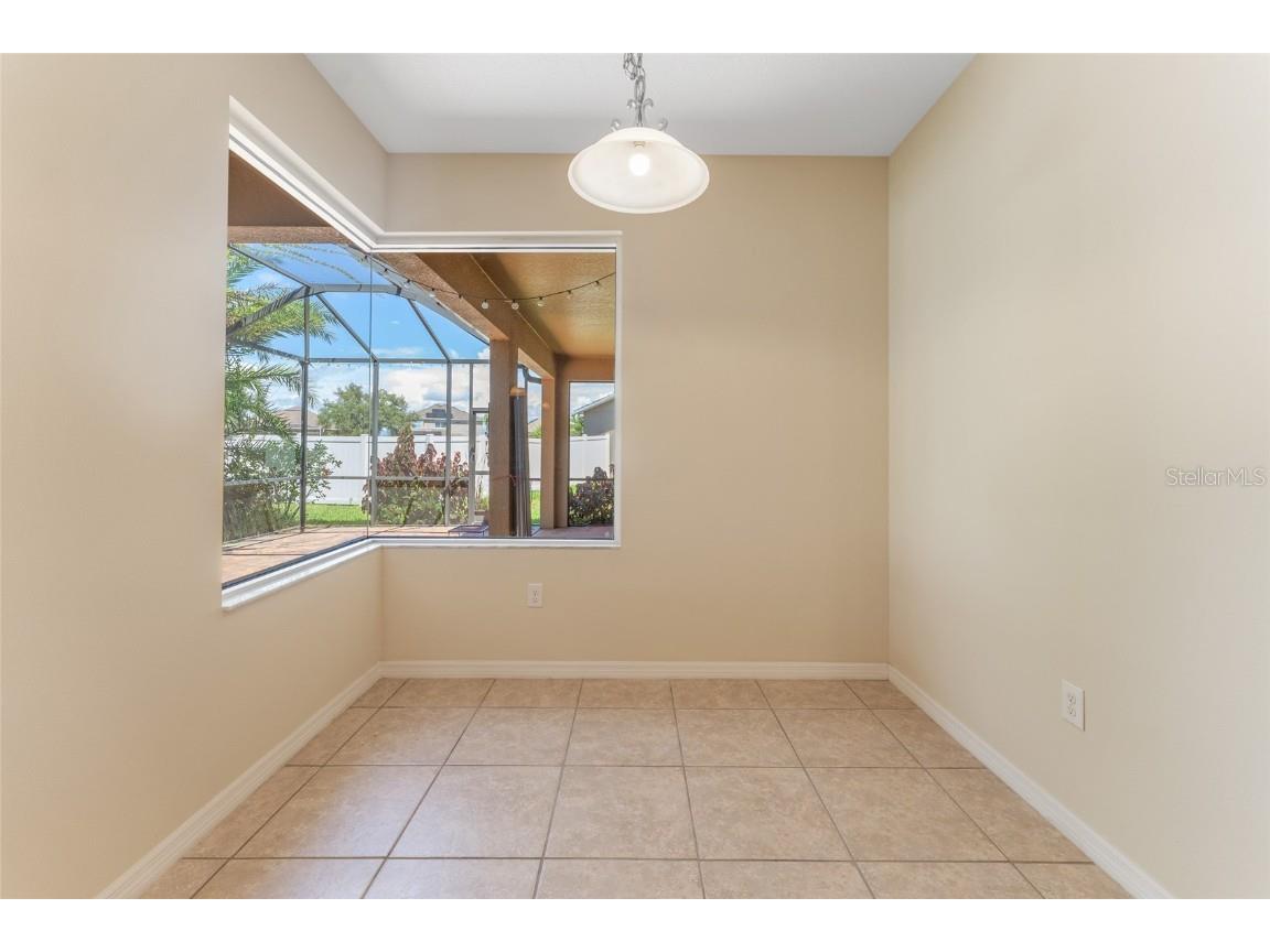 2637 Yukon Cliff Drive Ruskin FL 33570 TB8386017 image19