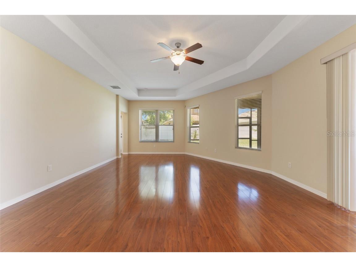 2637 Yukon Cliff Drive Ruskin FL 33570 TB8386017 image21