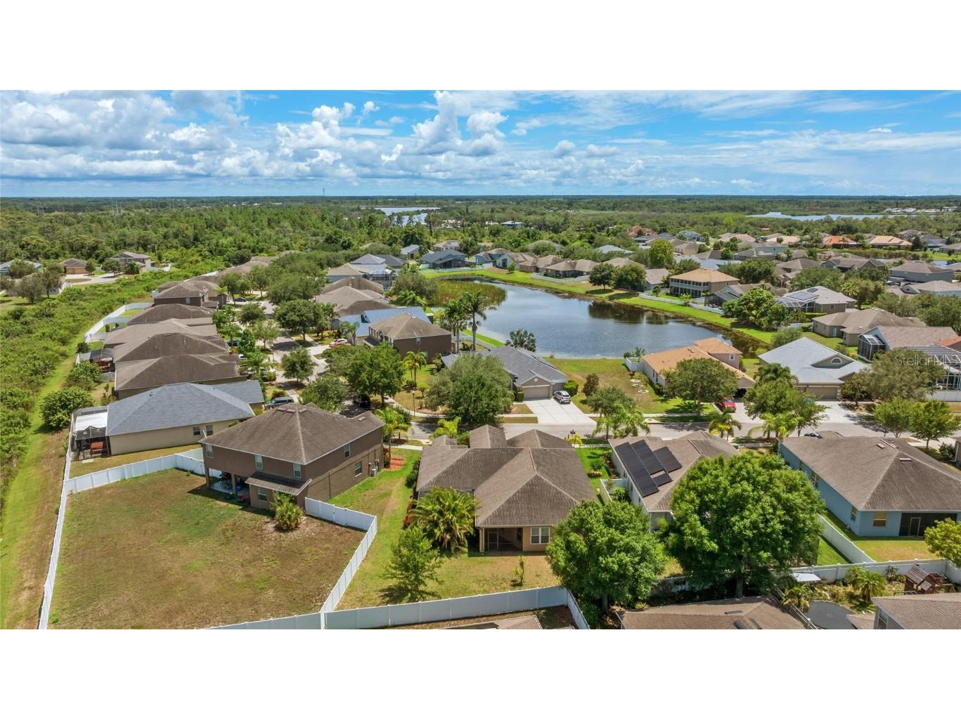 2637 Yukon Cliff Drive Ruskin FL 33570 TB8386017 image50