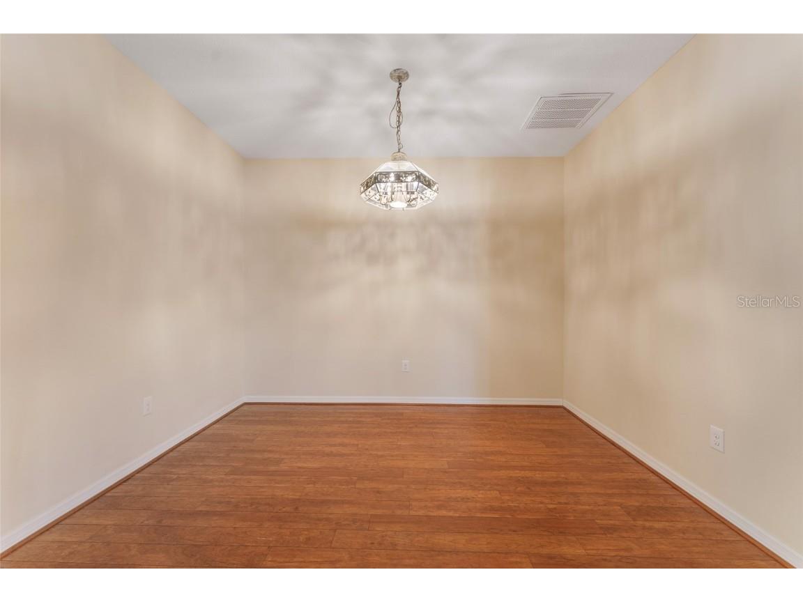 2637 Yukon Cliff Drive Ruskin FL 33570 TB8386017 image8