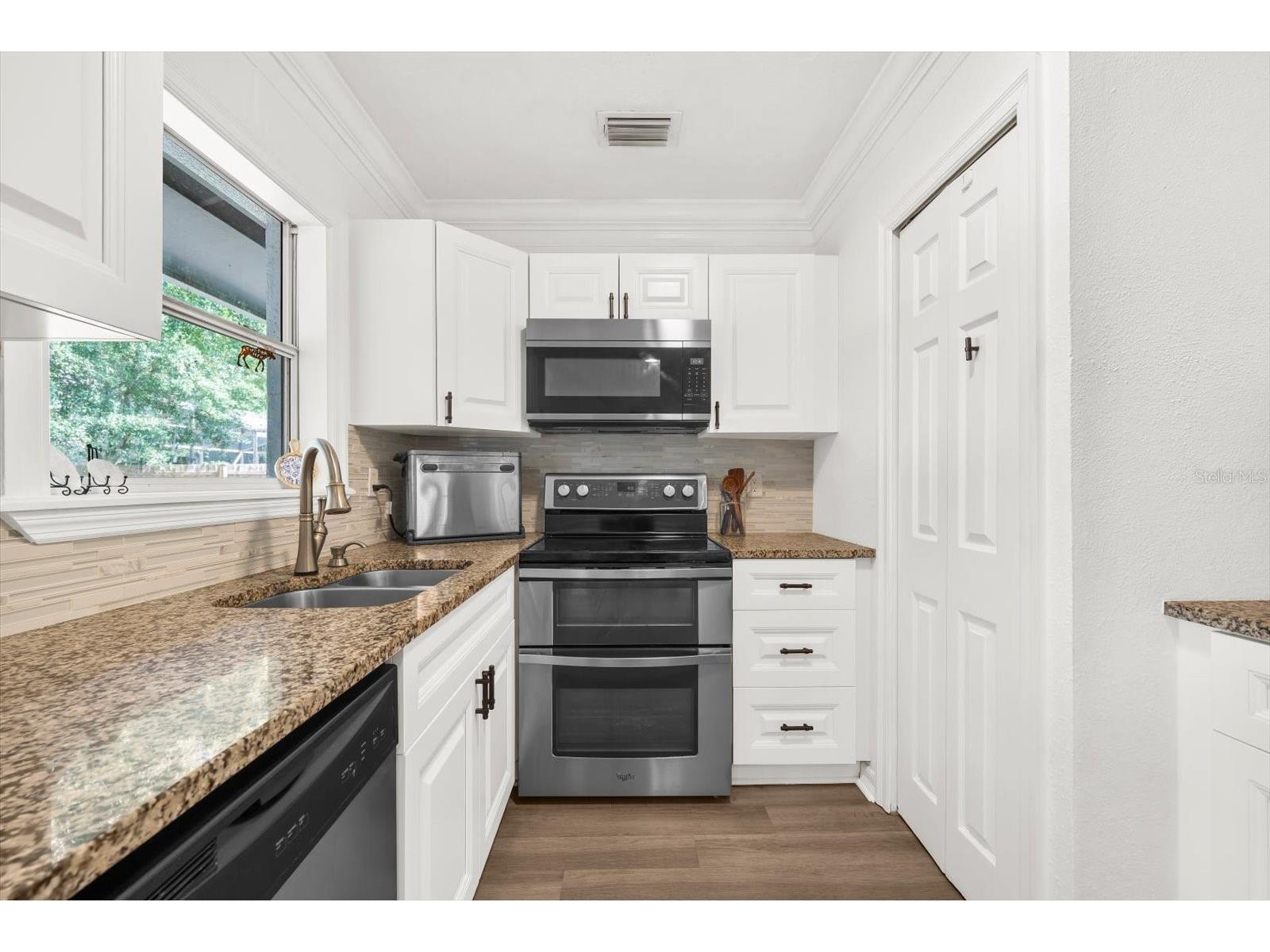 2638 Webber Place Sarasota FL 34232 A4695541 image19