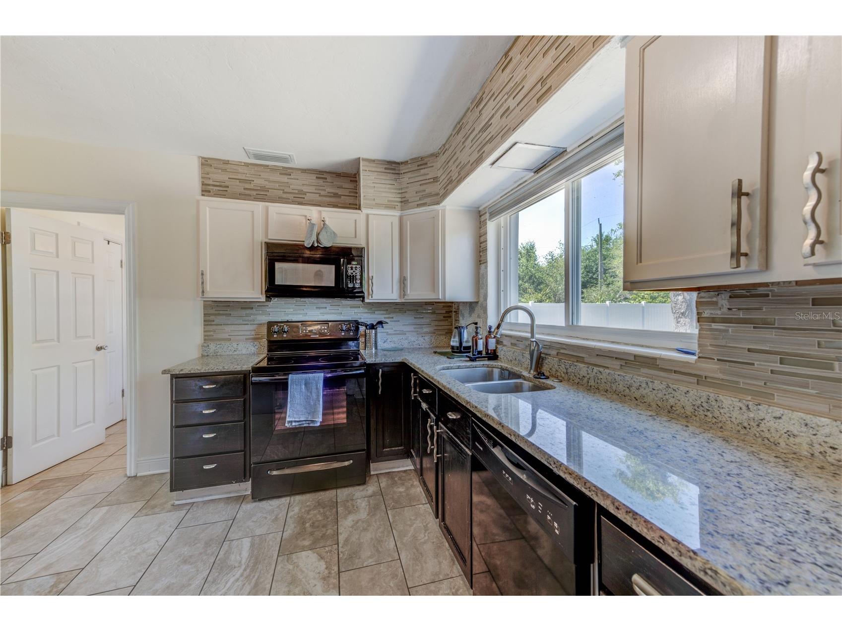 2639 28th Avenue N Saint Petersburg FL 33713 TB8484286 image11