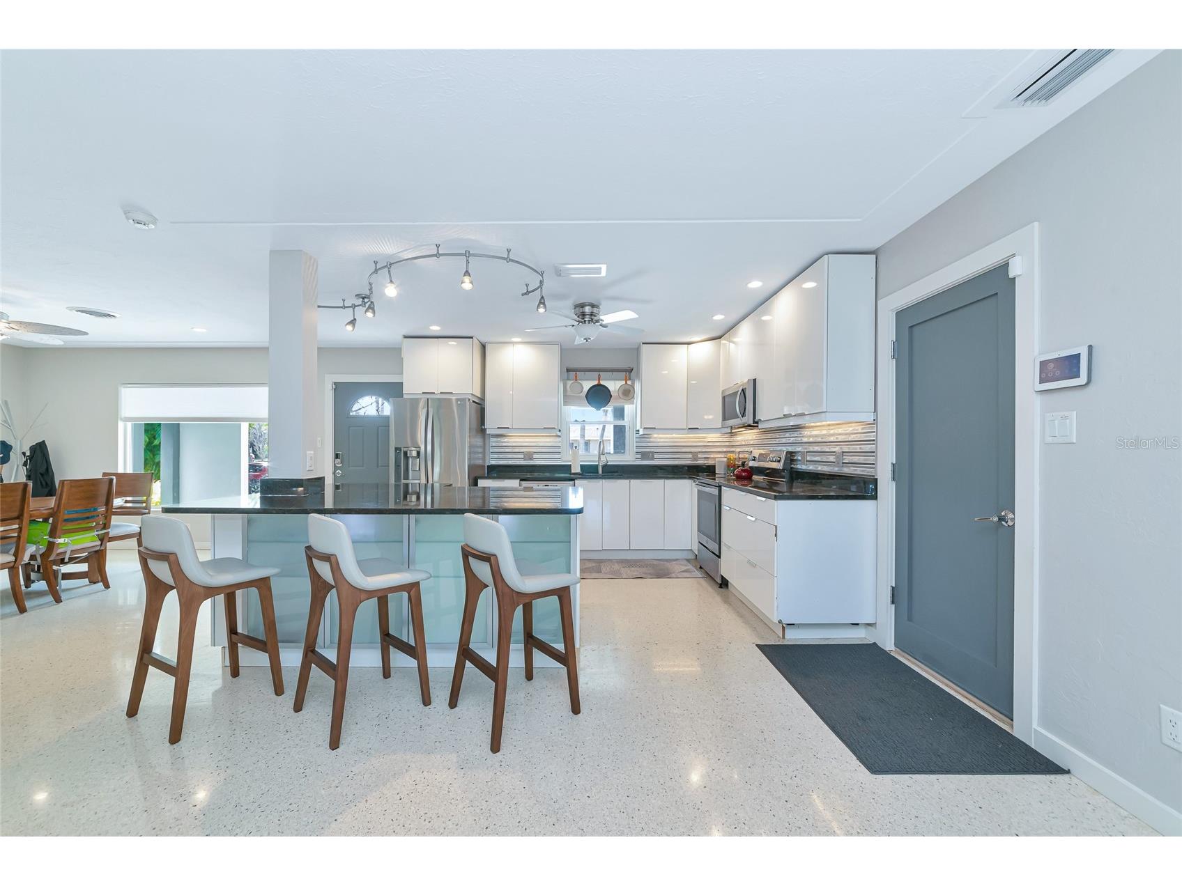 2639 Bougainvillea Street Sarasota FL 34239 A4681333 image10
