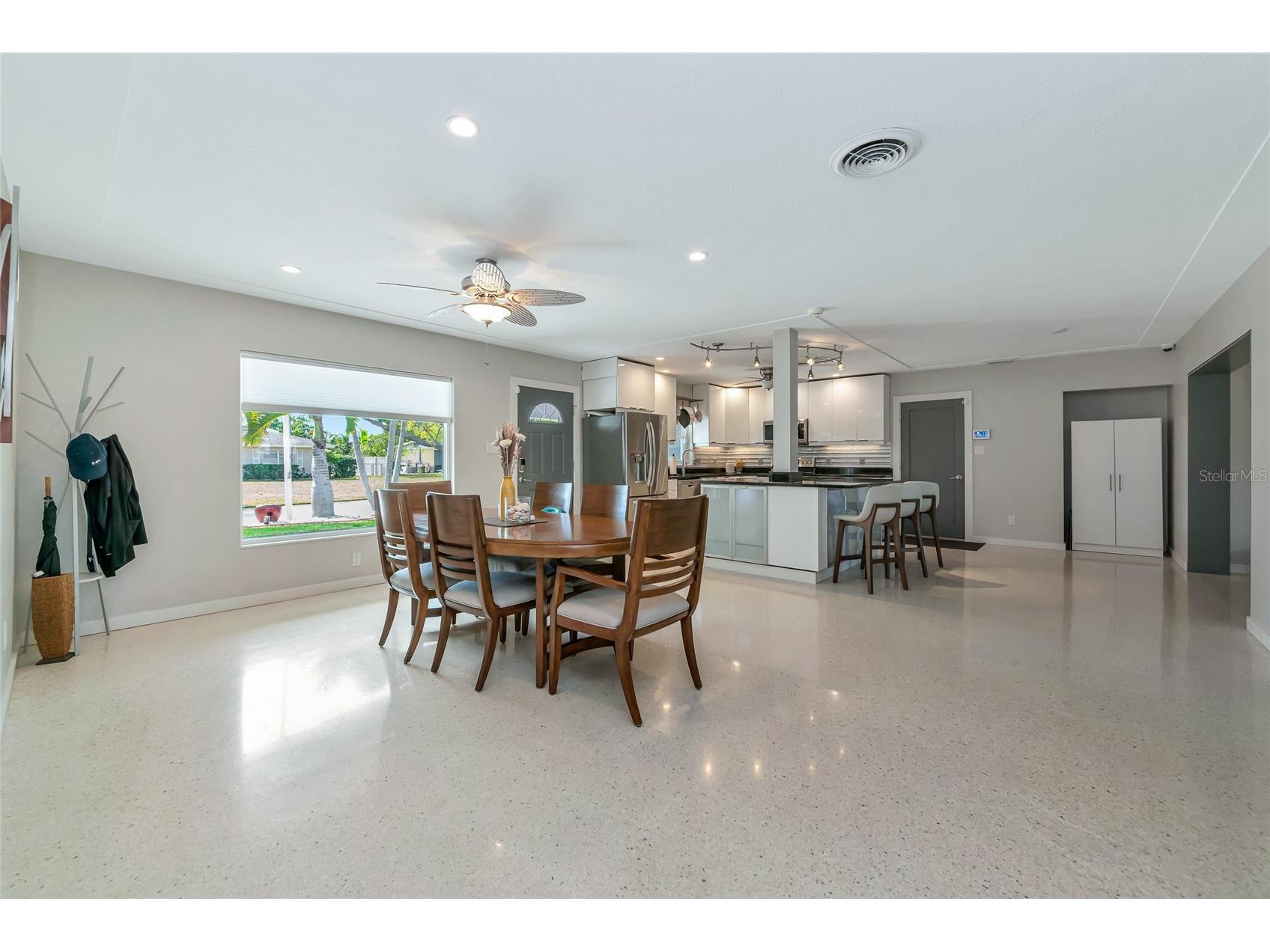 2639 Bougainvillea Street Sarasota FL 34239 A4681333 image17