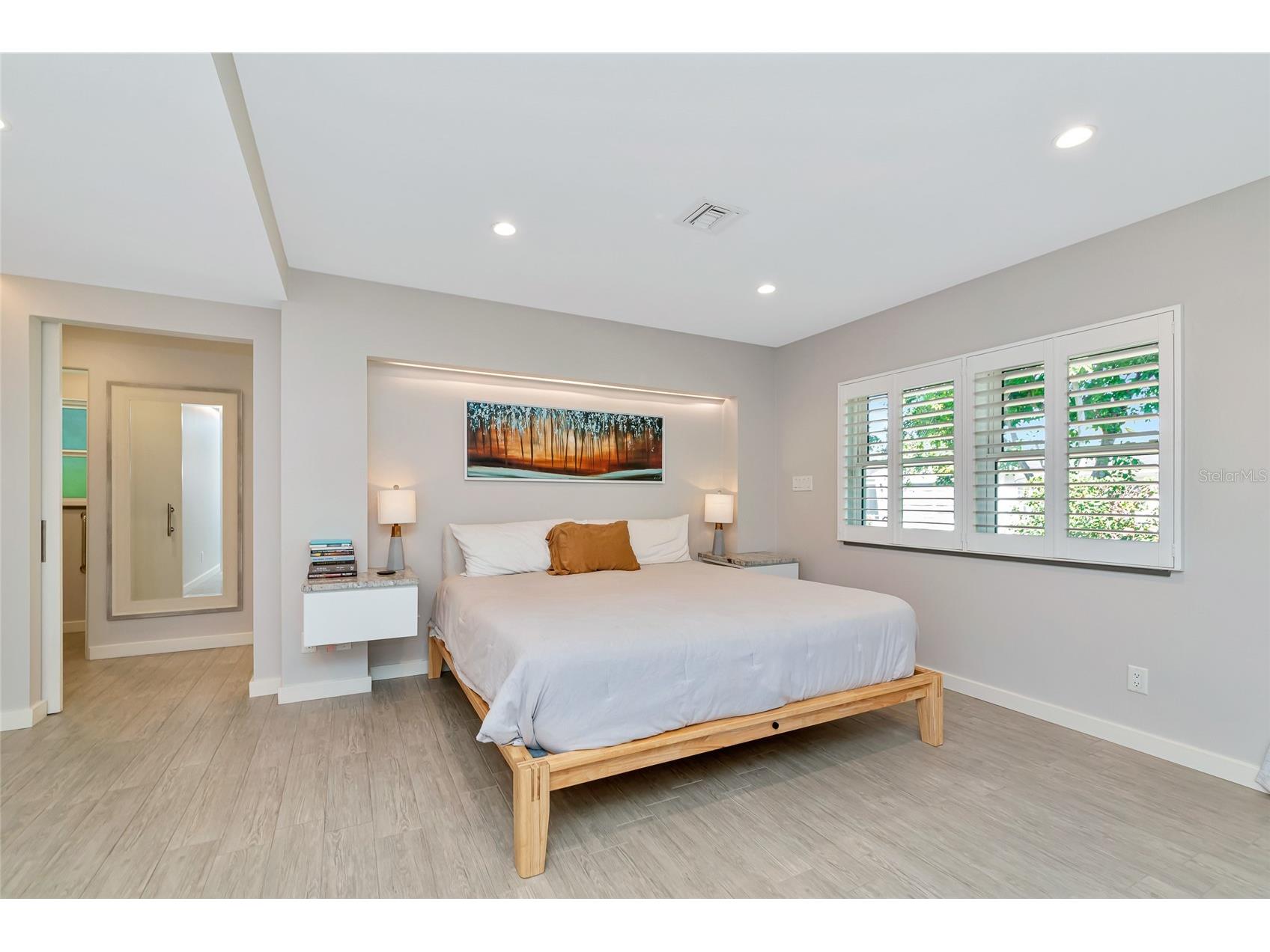 2639 Bougainvillea Street Sarasota FL 34239 A4681333 image27
