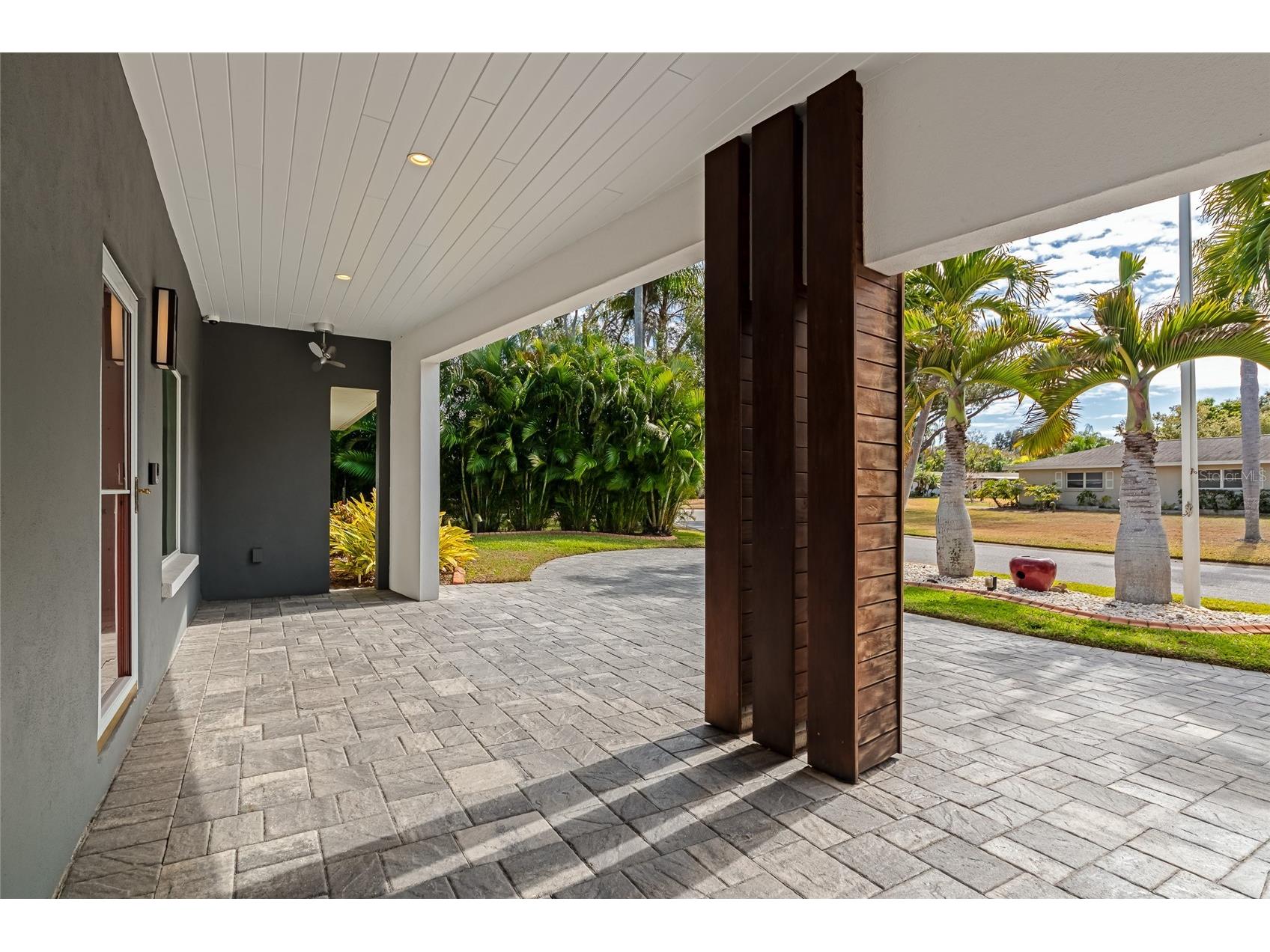 2639 Bougainvillea Street Sarasota FL 34239 A4681333 image45
