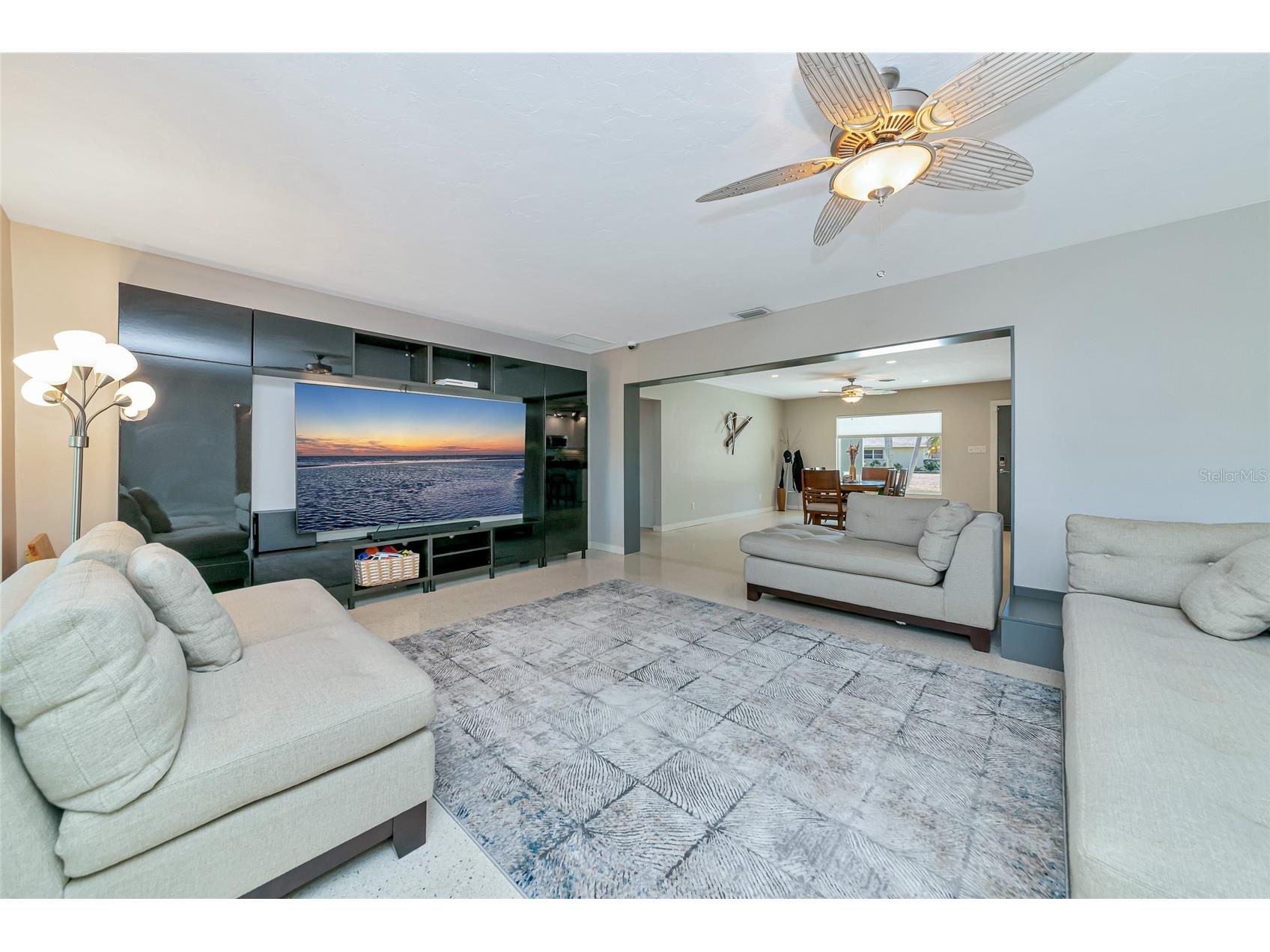 2639 Bougainvillea Street Sarasota FL 34239 A4681333 image7