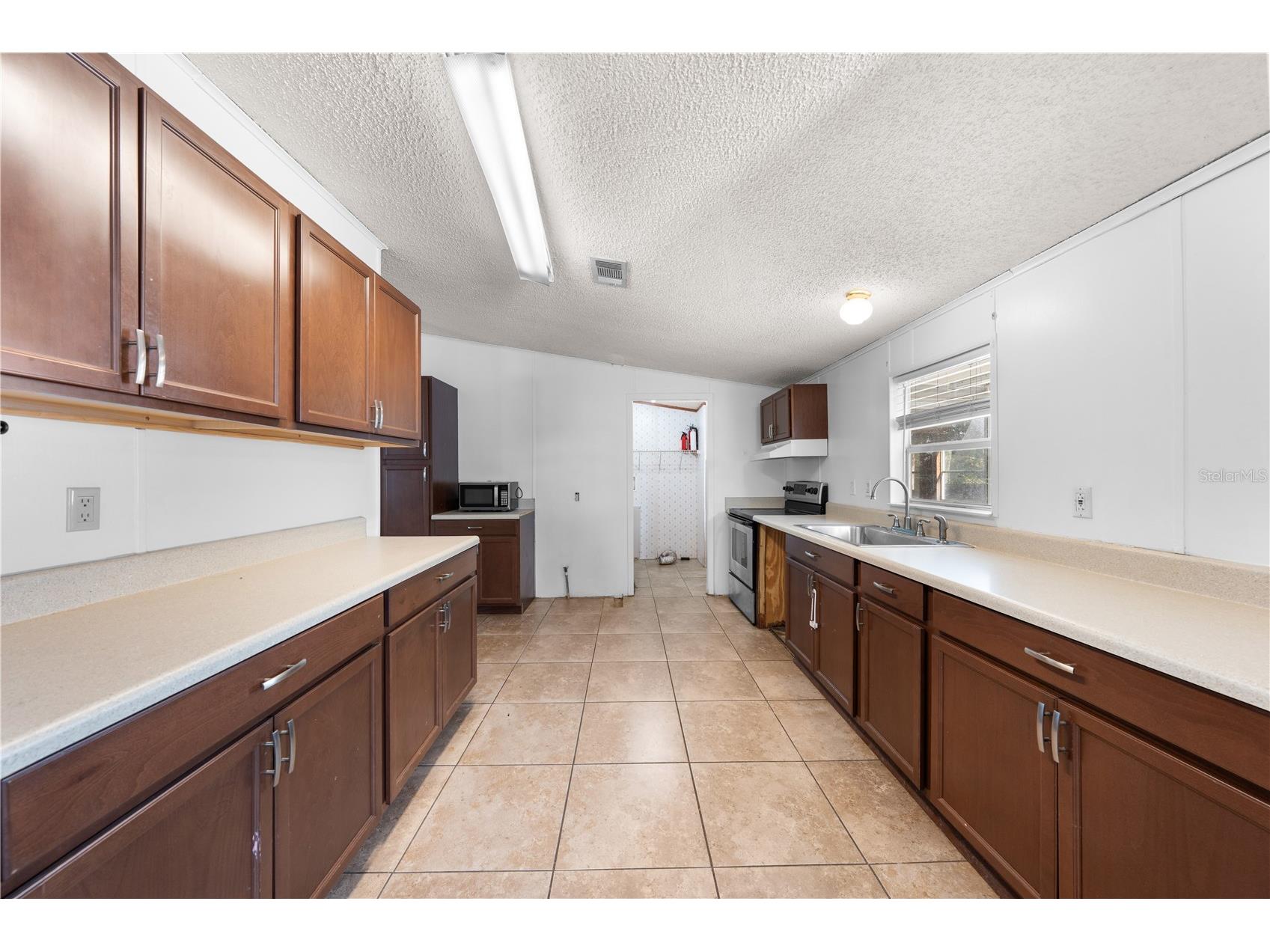 2639 Liberty Boulevard Kissimmee FL 34741 O6373100 image13