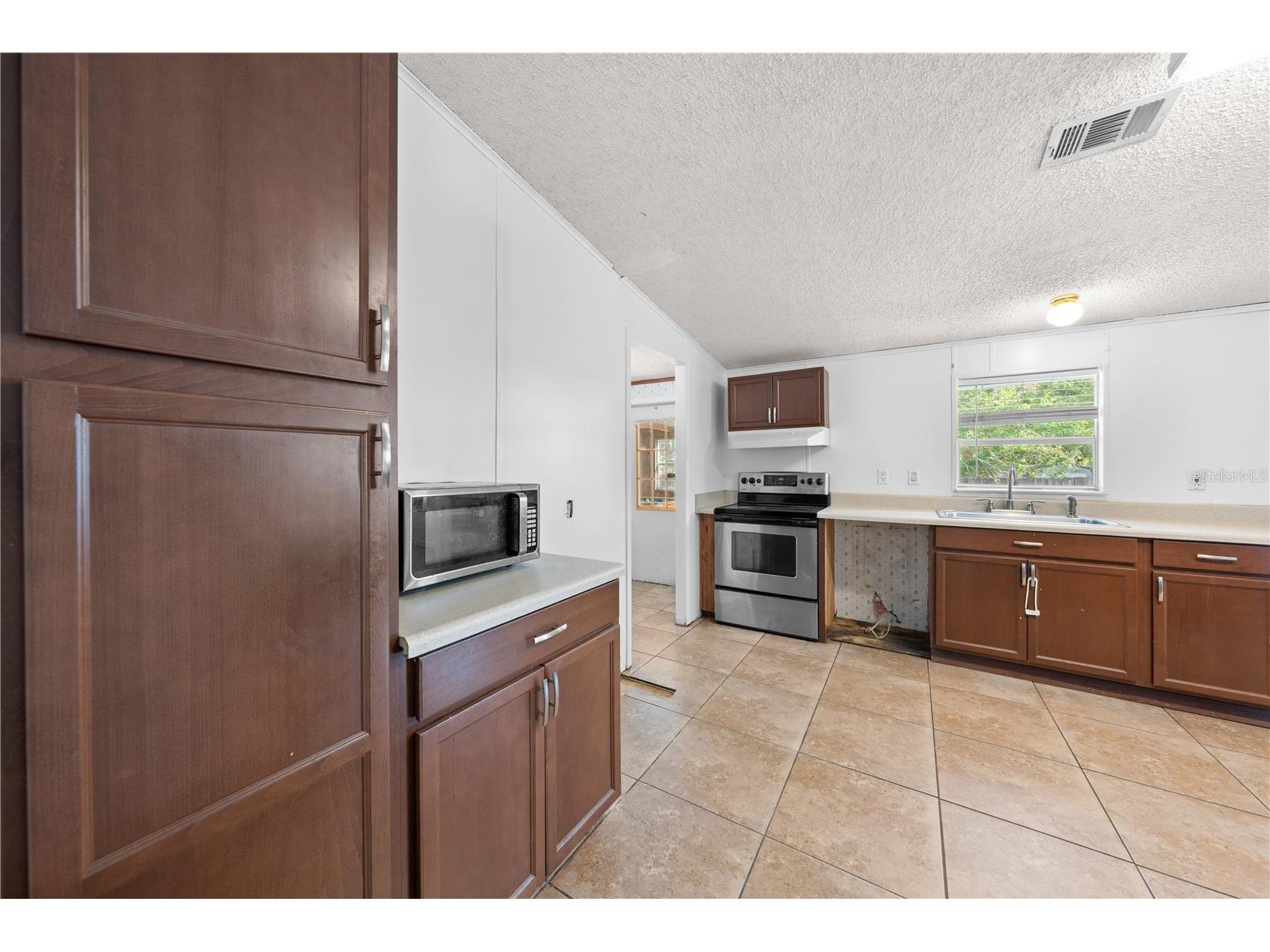 2639 Liberty Boulevard Kissimmee FL 34741 O6373100 image19