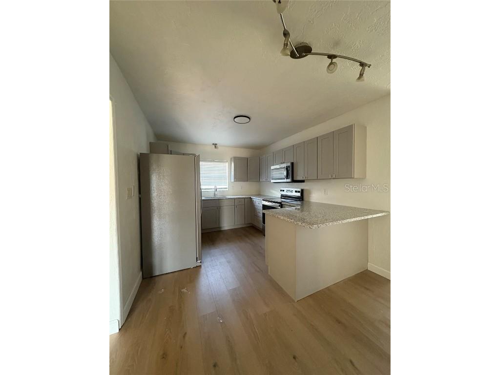 264 44th Avenue NE Saint Petersburg FL 33703 TB8430282 image5