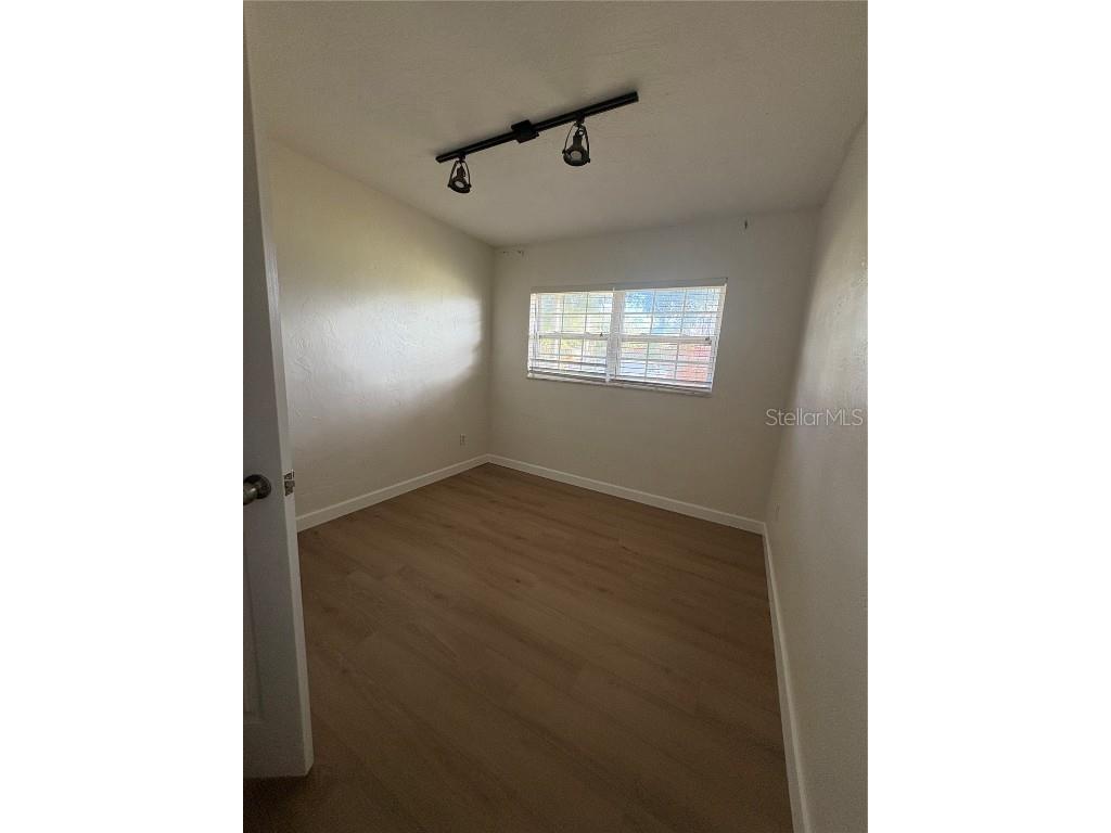 264 44th Avenue NE Saint Petersburg FL 33703 TB8430282 image6