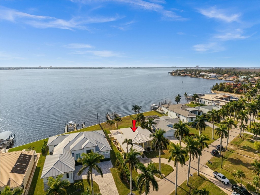 264 Bayshore Drive Cape Coral FL 33904 - CALOOSAHATCHEE RIVER C7519024 image2