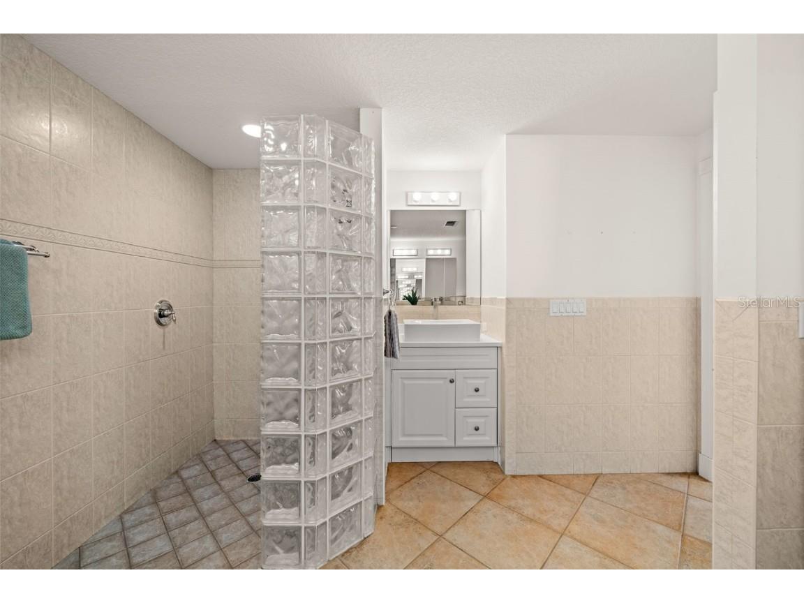 264 Bayshore Drive Cape Coral FL 33904 - CALOOSAHATCHEE RIVER C7519024 image23