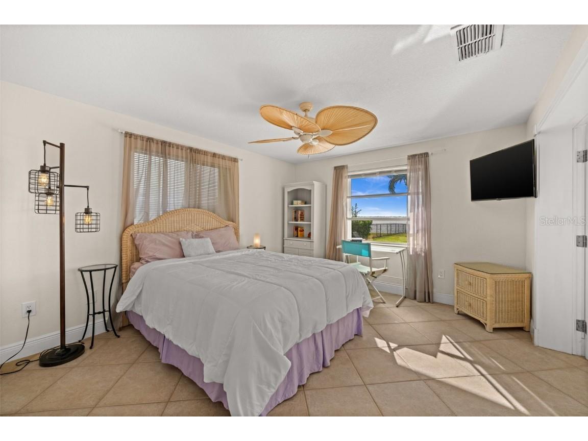 264 Bayshore Drive Cape Coral FL 33904 - CALOOSAHATCHEE RIVER C7519024 image26