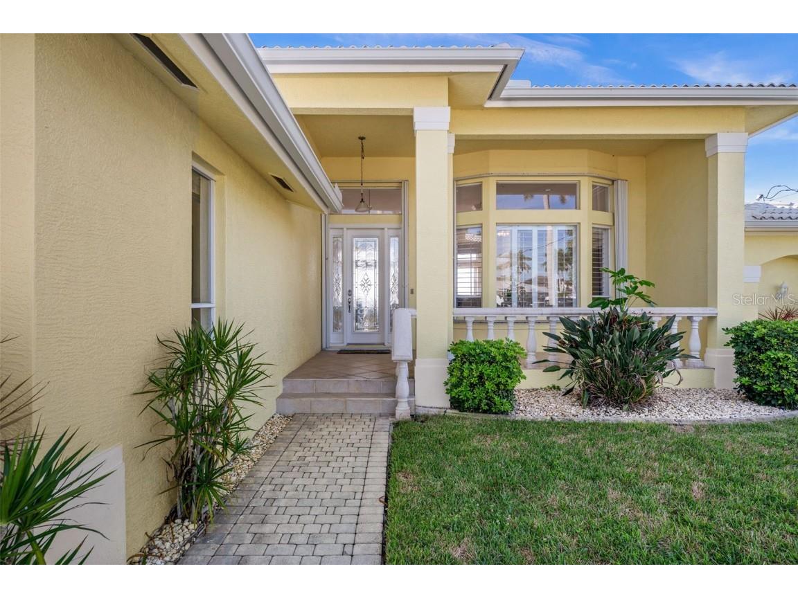 264 Bayshore Drive Cape Coral FL 33904 - CALOOSAHATCHEE RIVER C7519024 image9