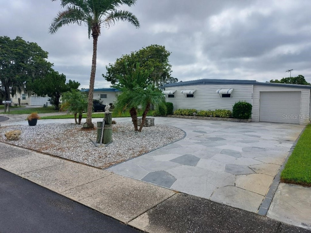 264 Philadelphia Boulevard #51 Palm Harbor FL 34684 - LAKE TARPON TB8433499 image1