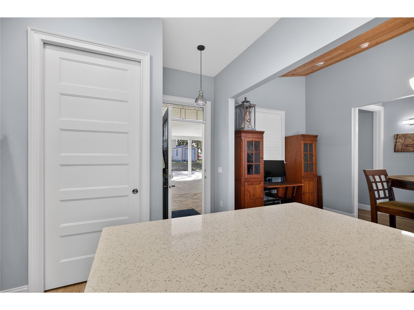 264 S Central Avenue Umatilla FL 32784 G5111097 image7