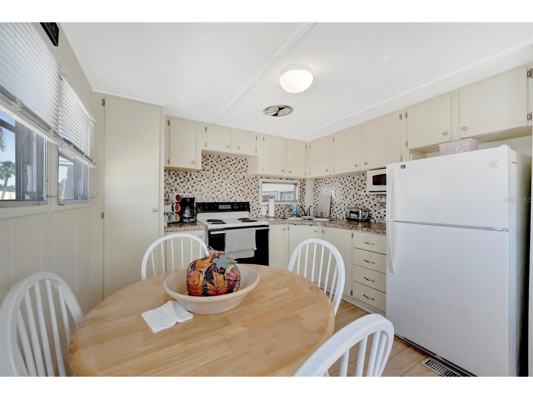 264 S Port Royal Lane Apollo Beach FL 33572 TB8478066 image12