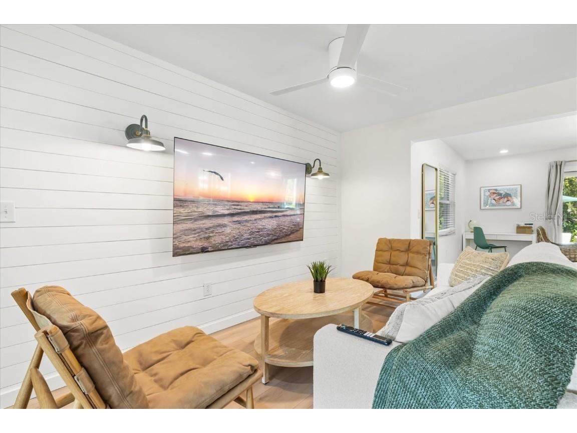 2641 Hyde Park Street Sarasota FL 34239 A4674478 image11