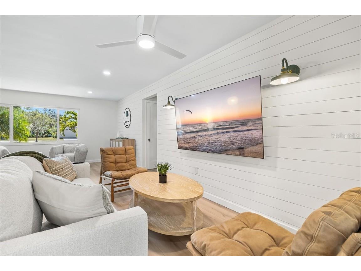 2641 Hyde Park Street Sarasota FL 34239 A4674478 image13