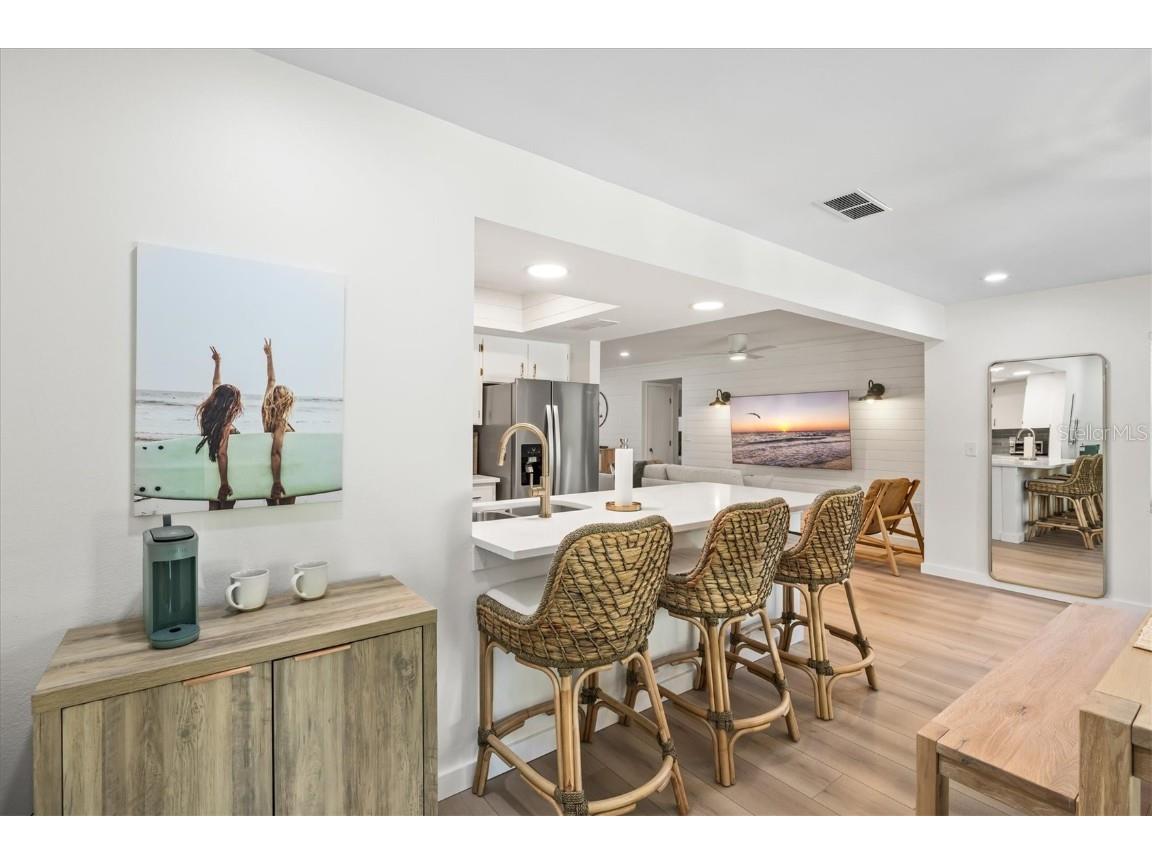 2641 Hyde Park Street Sarasota FL 34239 A4674478 image17