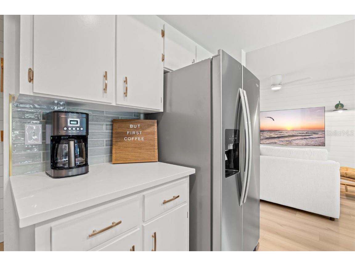 2641 Hyde Park Street Sarasota FL 34239 A4674478 image20