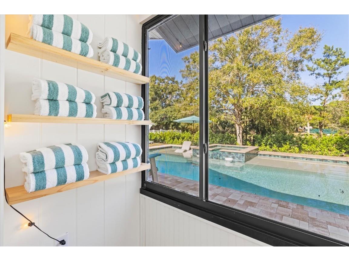 2641 Hyde Park Street Sarasota FL 34239 A4674478 image31