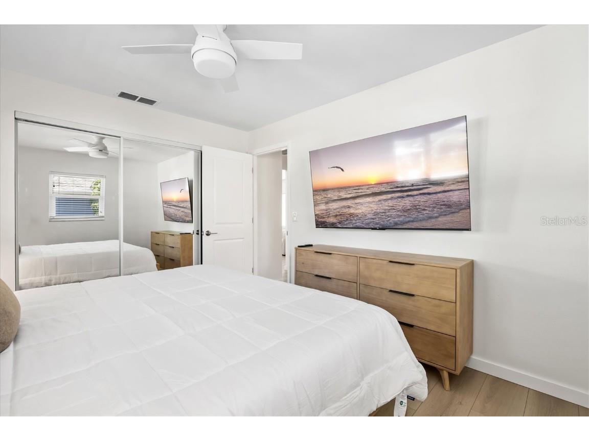 2641 Hyde Park Street Sarasota FL 34239 A4674478 image42