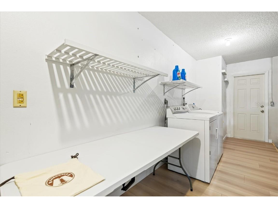 2641 Hyde Park Street Sarasota FL 34239 A4674478 image46