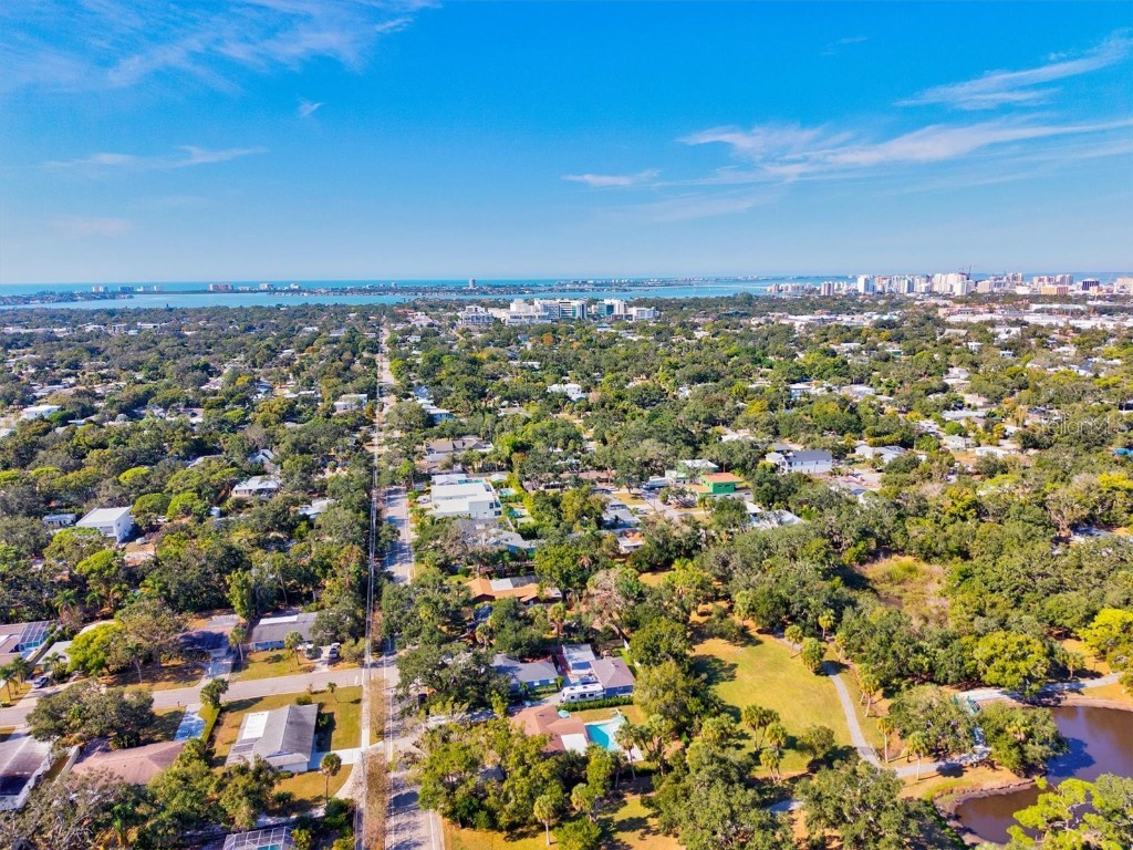 2641 Hyde Park Street Sarasota FL 34239 A4674478 image63