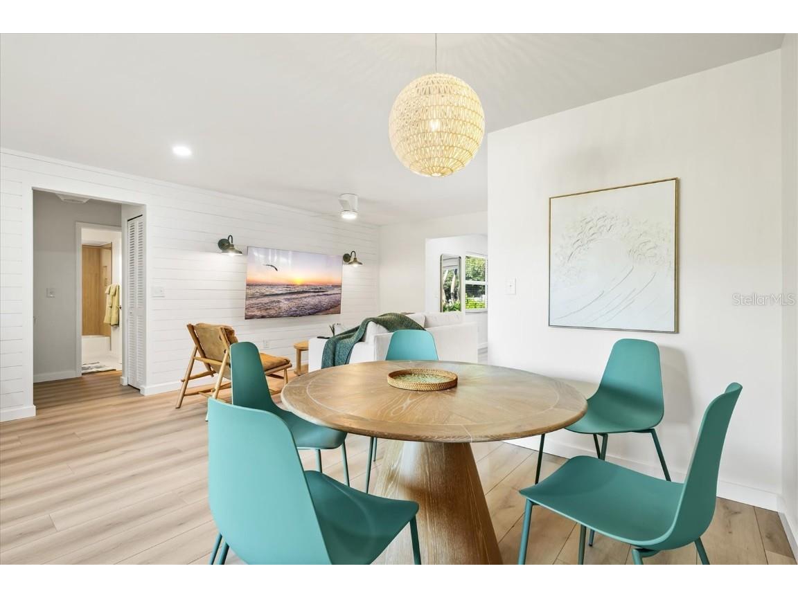 2641 Hyde Park Street Sarasota FL 34239 A4674478 image8