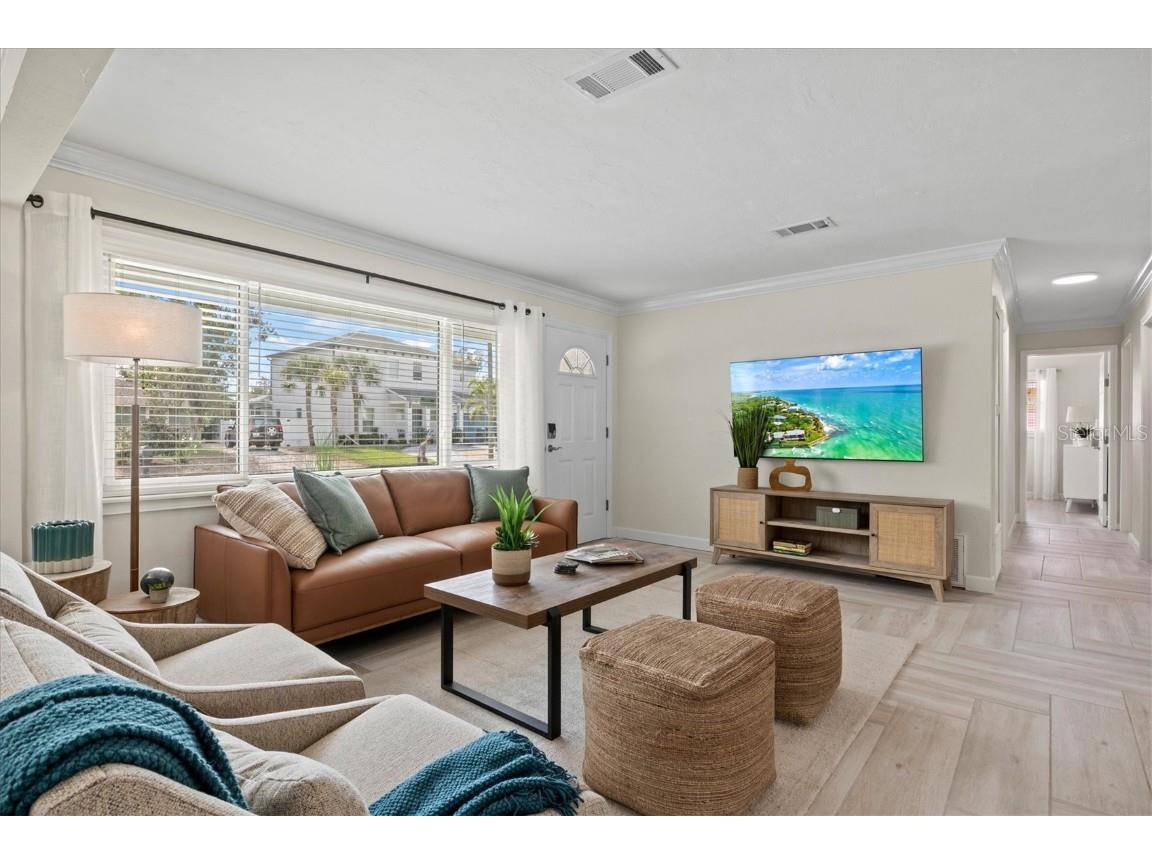 2641 Martin Street Sarasota FL 34237 A4587848 image10