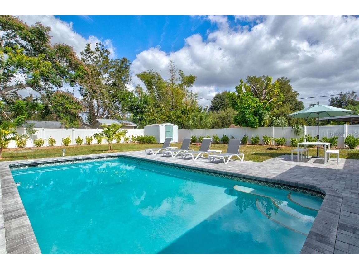 2641 Martin Street Sarasota FL 34237 A4587848 image4