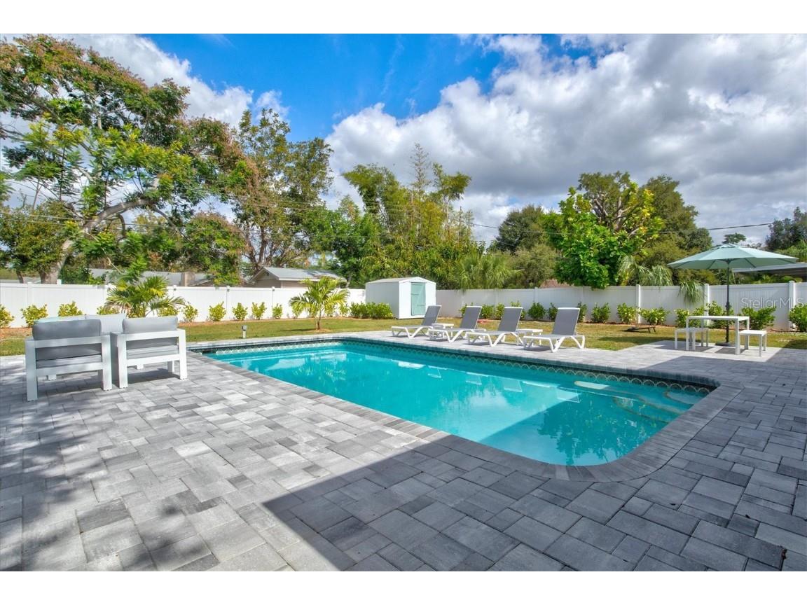 2641 Martin Street Sarasota FL 34237 A4587848 image52