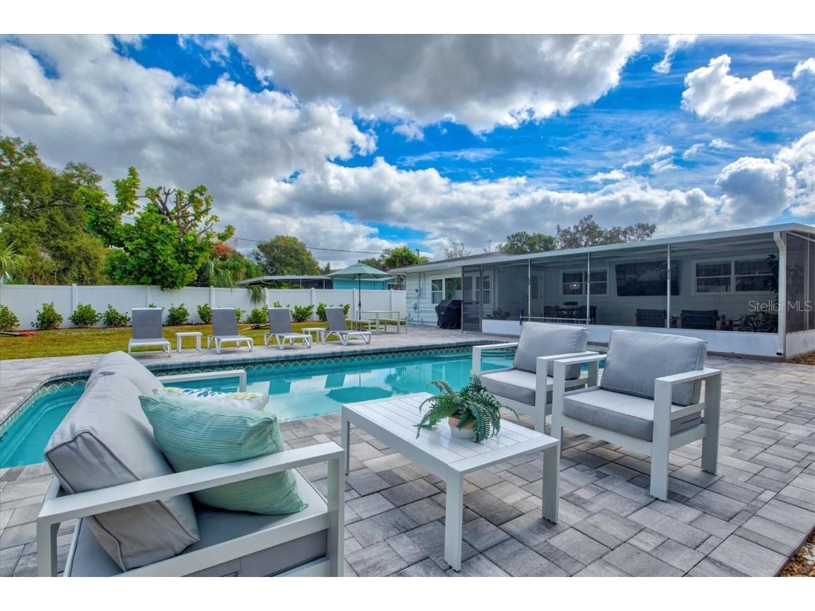 2641 Martin Street Sarasota FL 34237 A4587848 image54