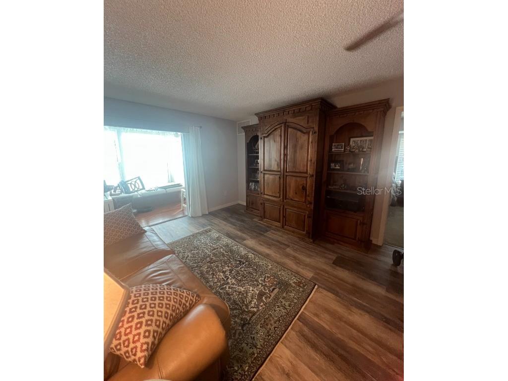 2641 Woodgate Lane #H1 Sarasota FL 34231 A4669117 image3