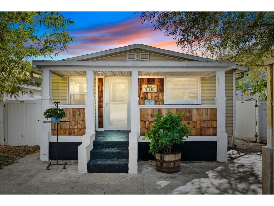 2642 24th Avenue N Saint Petersburg FL 33713 W7861477 image1