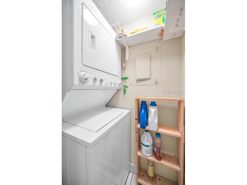 2642 Pine Ridge Way S #D2 Palm Harbor FL 34684 TB8423017 image22