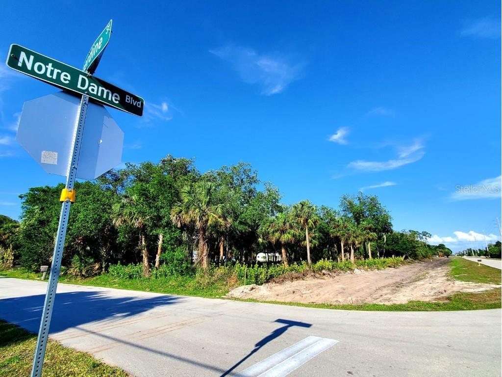 26422 Notre Dame Boulevard Punta Gorda FL 33955 C7458443 image1