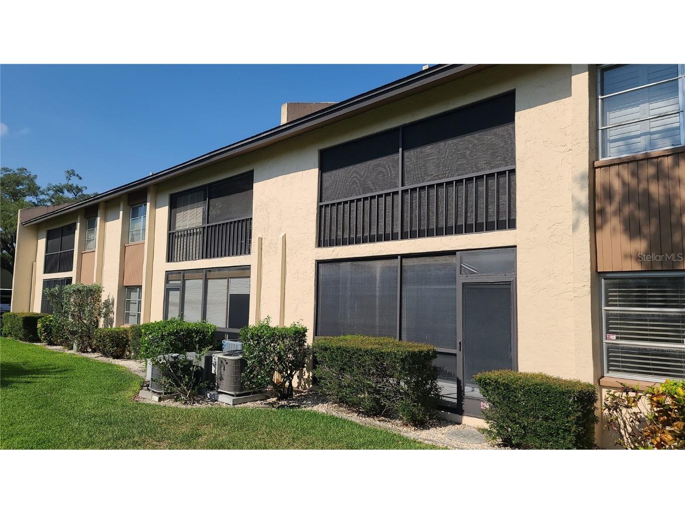 2644 Clubhouse Drive #102 Sarasota FL 34232 A4573527 image1