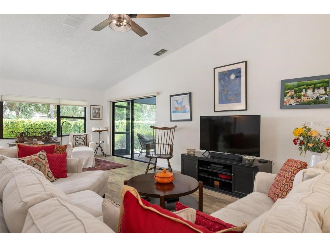 2644 Moss Oak Drive #47 Sarasota FL 34231 A4667304 image8