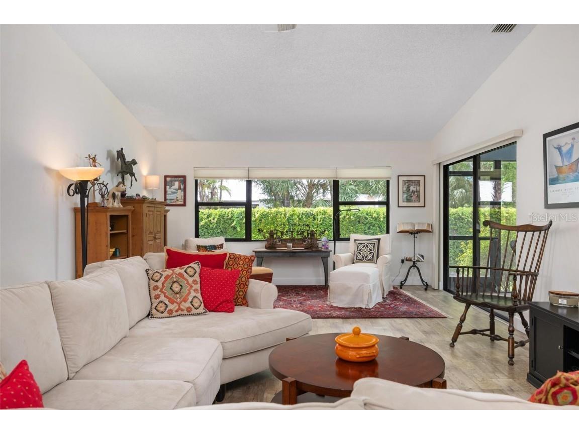 2644 Moss Oak Drive #47 Sarasota FL 34231 A4667304 image9