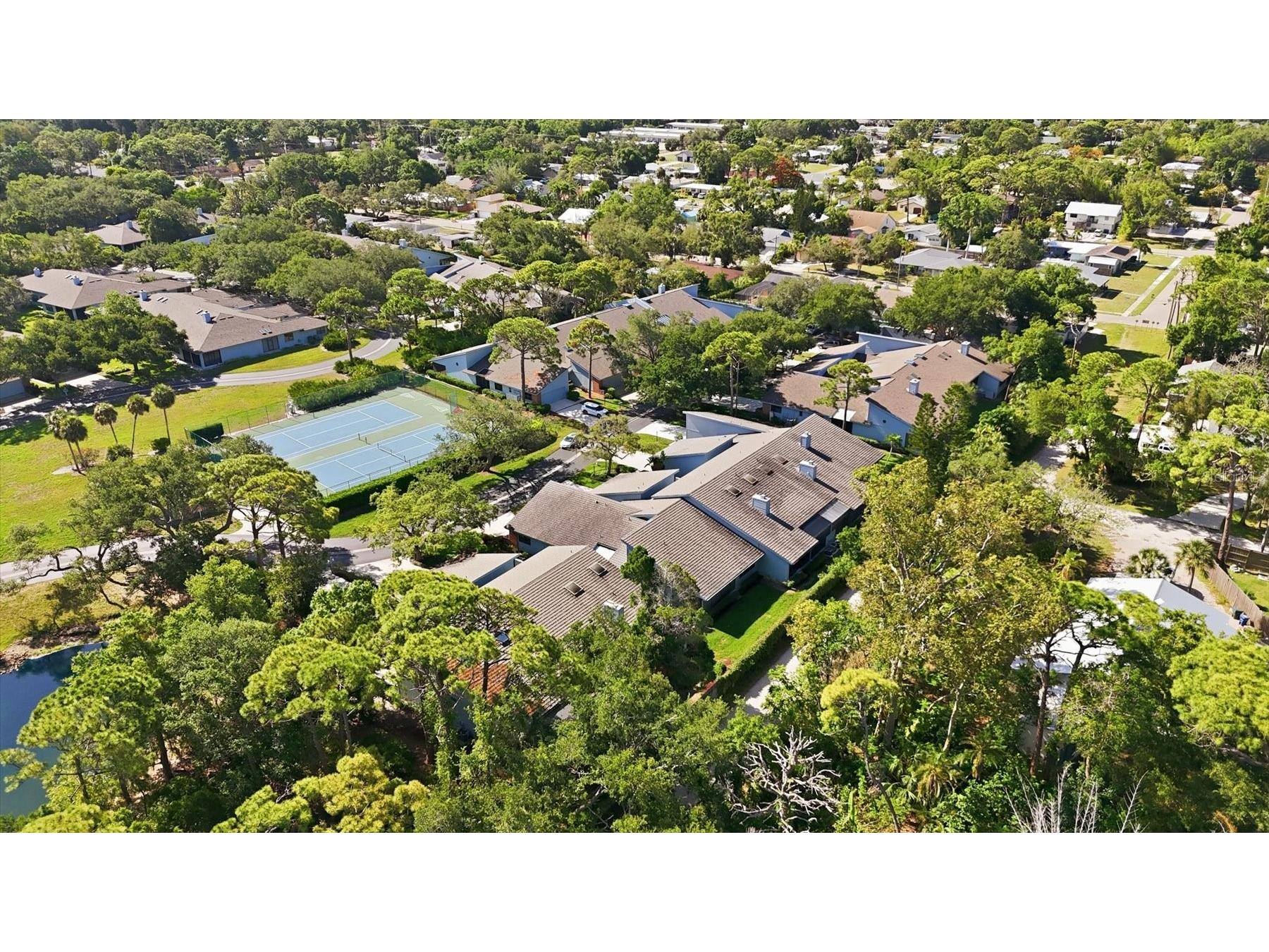 2644 Moss Oak Drive #47 Sarasota FL 34231 A4694071 image34
